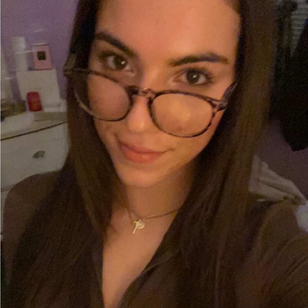 Meet your Posher, Julianna